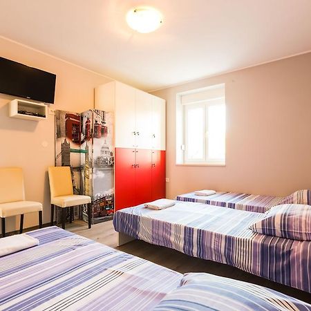 Hostel Sunset Zadar Bagian luar foto