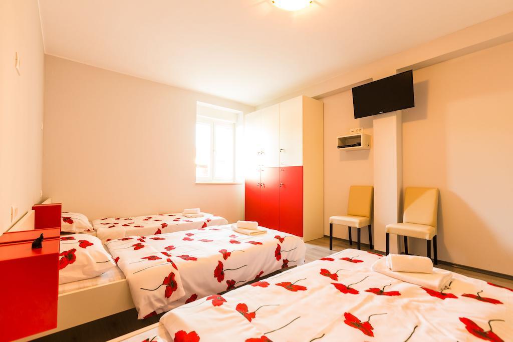Hostel Sunset Zadar Bagian luar foto